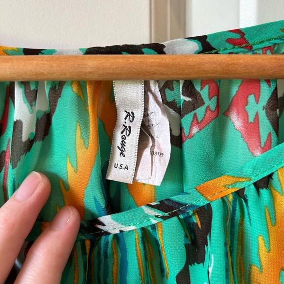 R. Rouge Blouse - Picture 3 of 5